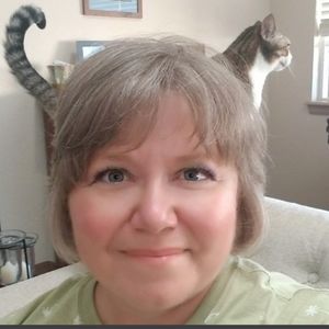 Meet your Posher, Carla